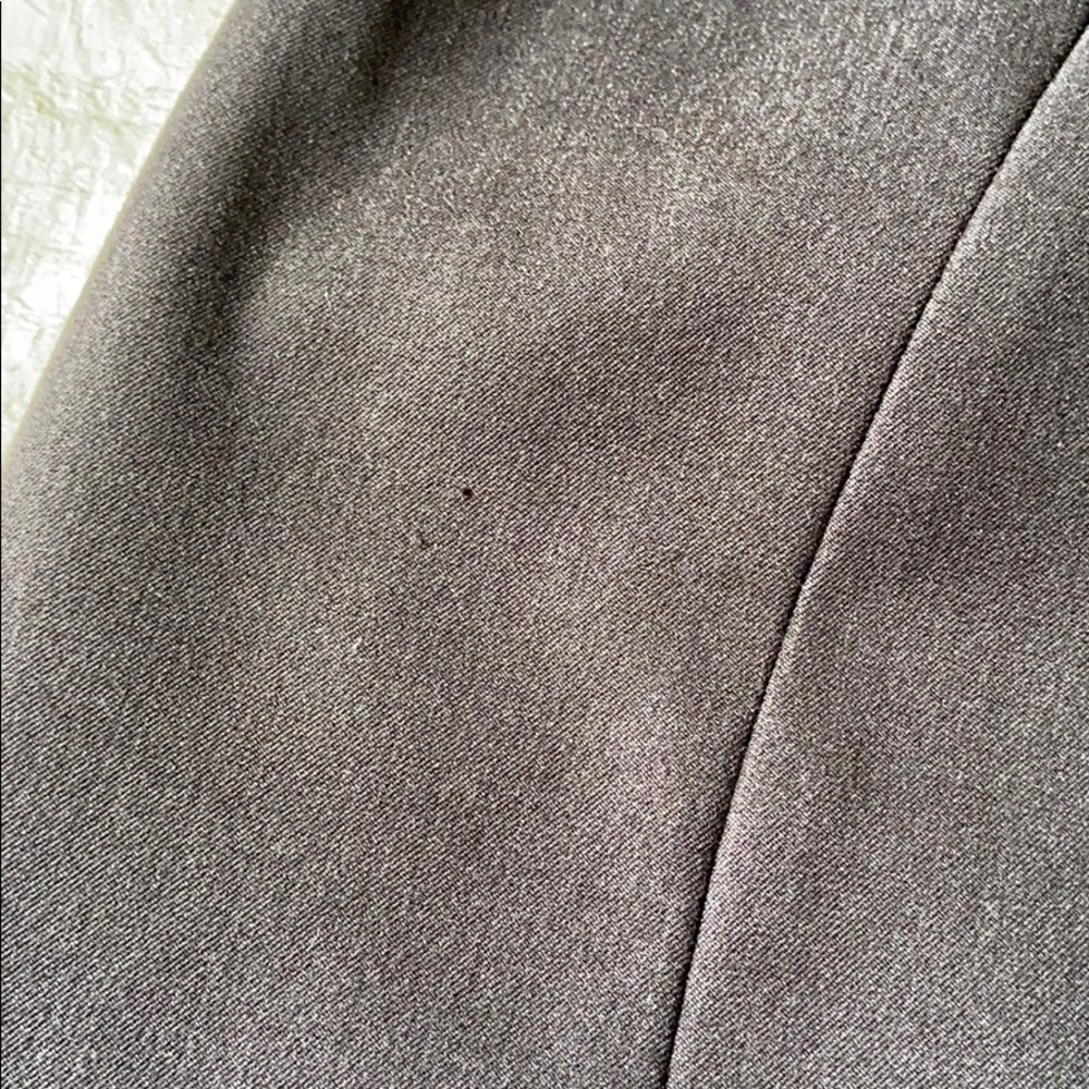 Tahari charcoal pencil skirt - Picture 6 of 8